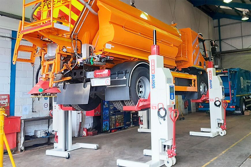 Stertil-Koni vehicle lifts