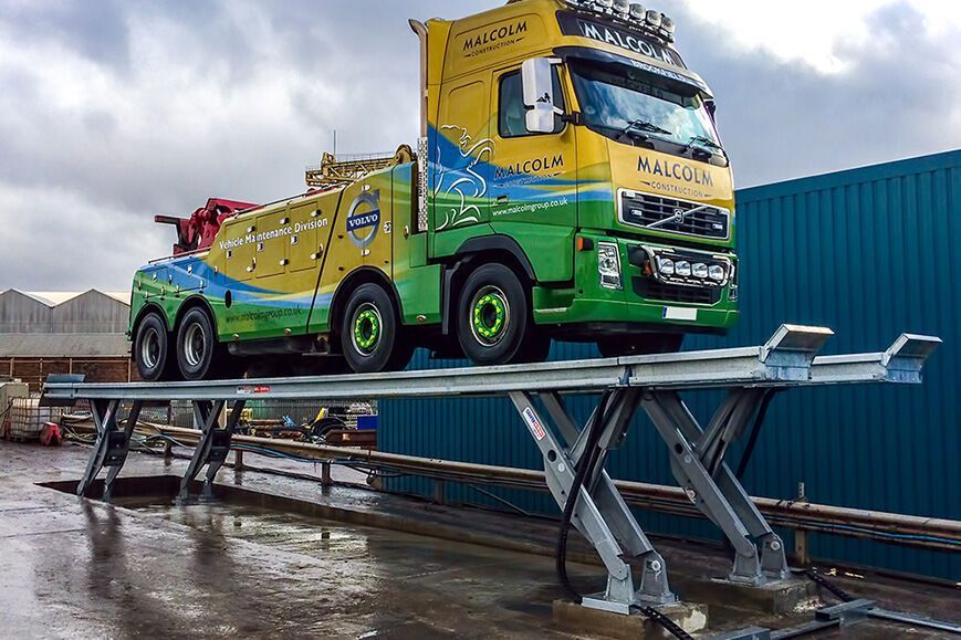 Washbay SKYLIFT vehicle lift