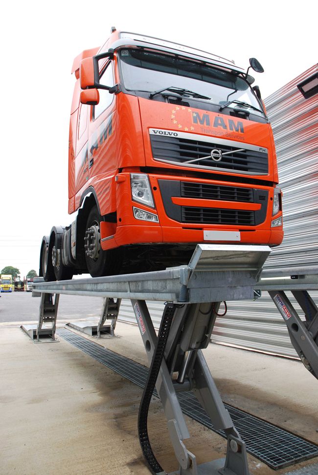 Skylift scissor lift
