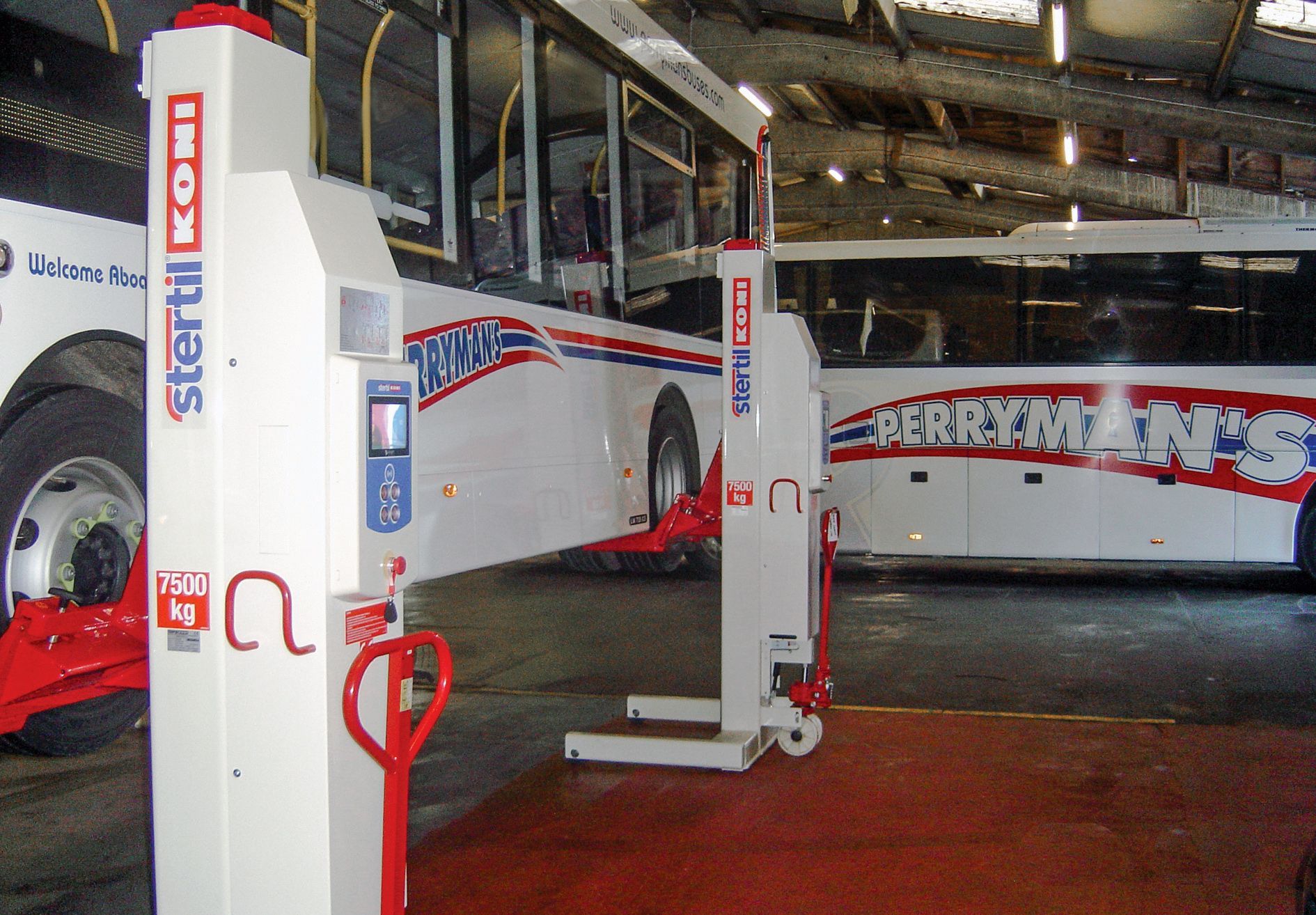 Stertil Koni mobile column lifts