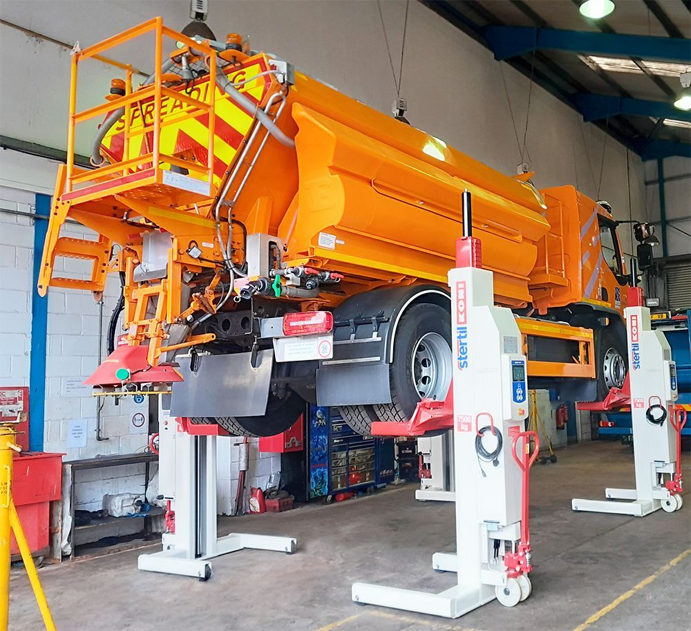 Stertil-Koni mobile column lifts