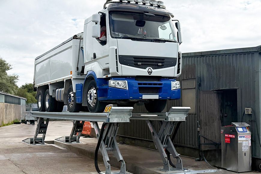 Stertil-Koni Washbay Vehicle Lift